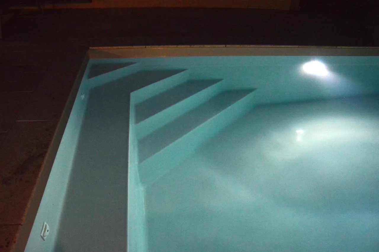 Gite Cesar 6P, 3Ch, Piscine Privee, Terrain Prive Clos, Terrain De Petanque Vallon-Pont-dʼArc 0*,  Γαλλία